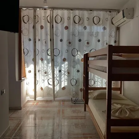 Cozy And Tranquil - 24h Self Check-in * Тирана