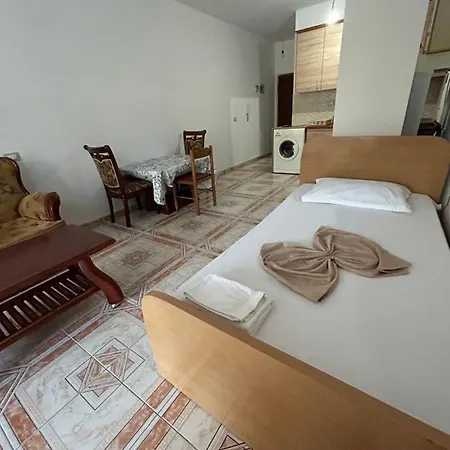 Cozy And Tranquil - Easy And Efficient Check-in Apartament Tirana